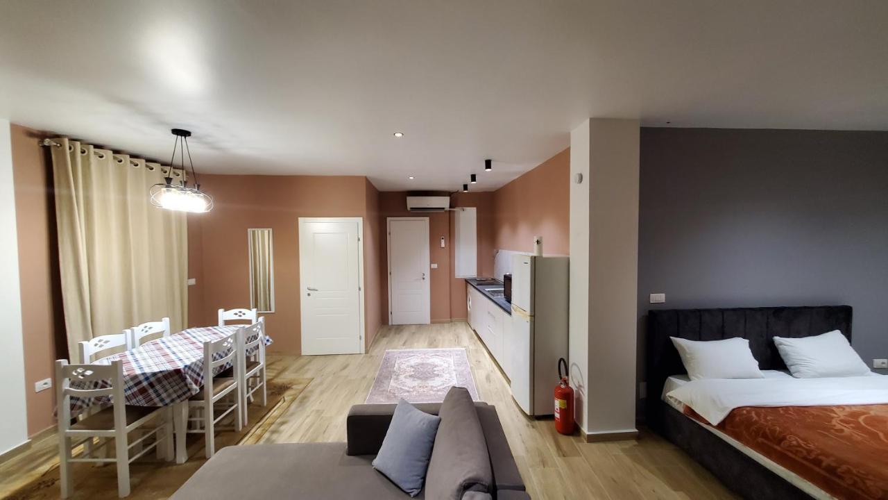 Sirius Apartment Shkodër Exteriör bild