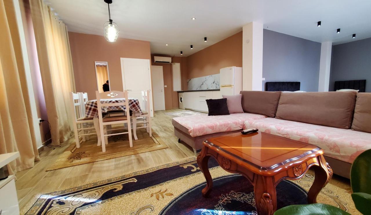 Sirius Apartment Shkodër Exteriör bild