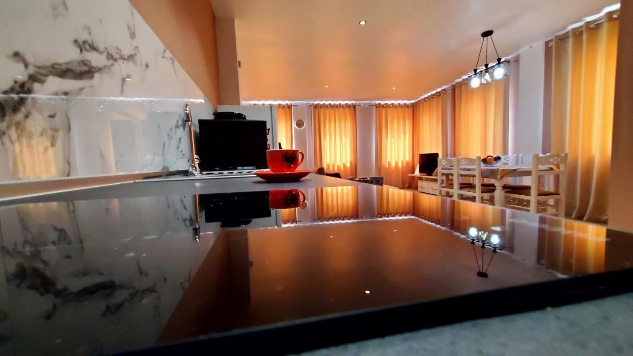 Sirius Apartment Shkodër Exteriör bild