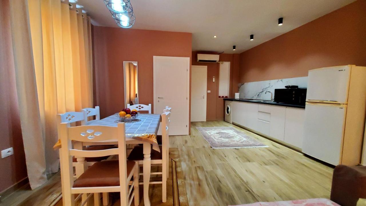 Sirius Apartment Shkodër Exteriör bild